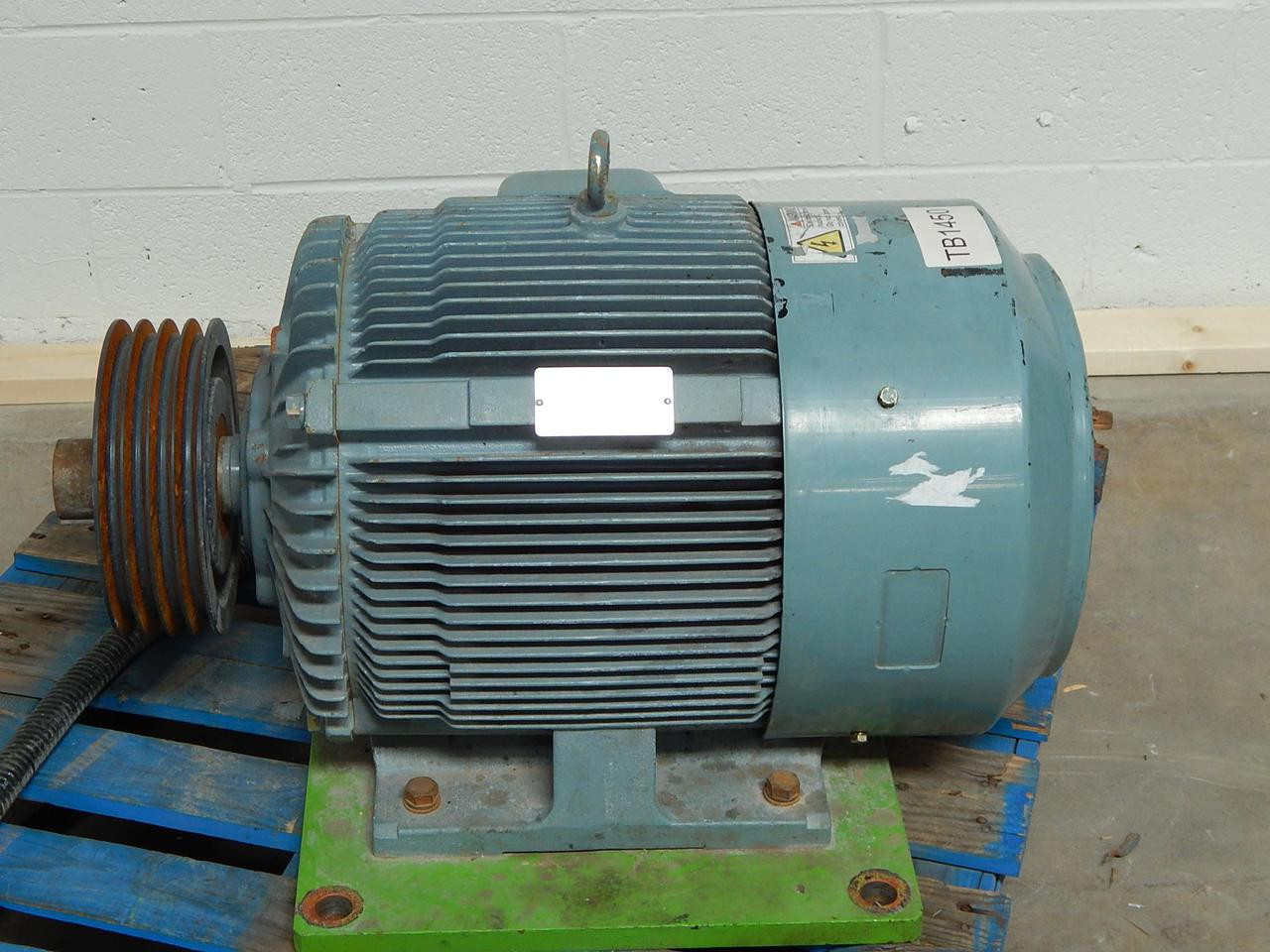 Power Motor FEK-I JEC-2137 VariSpeed Induction Motor 3 Phase 45 kW